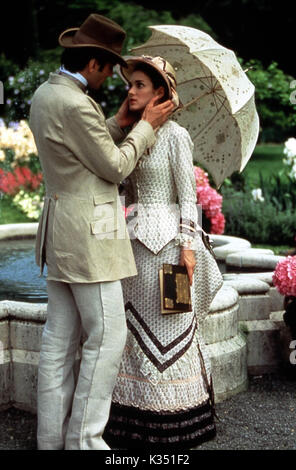 L'ÂGE D'INNOCENCE DANIEL DAY-LEWIS, Winona Ryder Banque D'Images