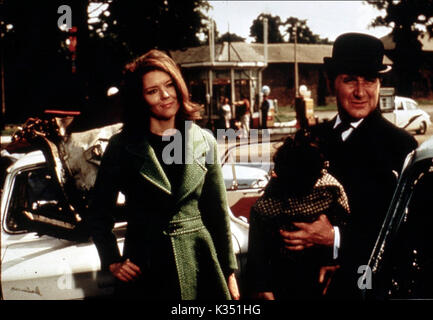 Les AVENGERS DIANA RIGG, PATRICK MACNEE Banque D'Images
