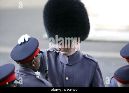 La photo doit être crédité ©fournies par Alpha Press 065630 13/11/2016 Souvenir du dimanche au cénotaphe de Whitehall, Londres. Banque D'Images