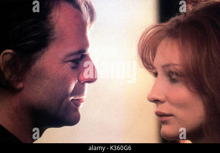 Les bandits Bruce Willis, Cate Blanchett Date : 2001 Banque D'Images