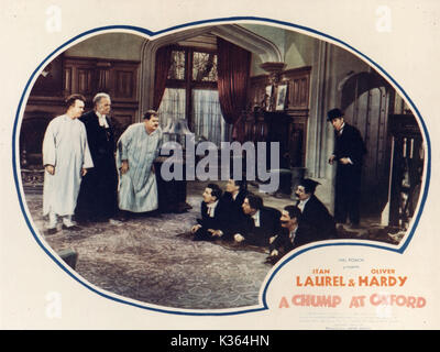 A CHUMP AT OXFORD Stan Laurel, WILFRED LUCAS, Oliver Hardy, Peter Cushing, FRANK BAKER Date : 1940 Banque D'Images