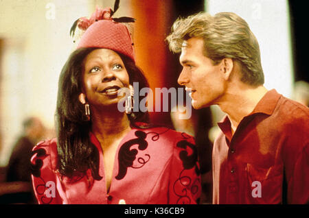 PARAMOUNT PICTURES GHOST Whoopi Goldberg, Patrick Swayze Date : 1990 Banque D'Images