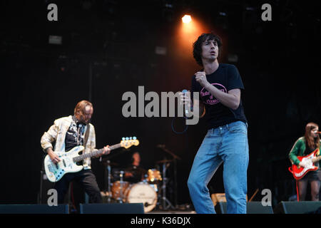 Dorset, UK. Août 31, 2017. UK. Août 31, 2017. Moonlandingz en live sur les bois à l'honneur à la fin de la route 2017 Festival à Larmer Tree Gardens dans le Dorset. Date de la photo : Le jeudi, 31 août, 2017. Credit : Roger Garfield/Alamy Live News Banque D'Images