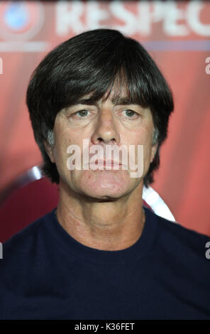 Prague, République tchèque. 06Th Sep 2017. L'entraîneur de l'Allemagne Joachim Loew avant la coupe du monde de football groupe de qualification match stade entre la République tchèque et l'Allemagne dans l'Eden Arena à Prague, République tchèque, 01 septembre 2017. Photo : Jan Woitas/dpa/Alamy Live News Banque D'Images