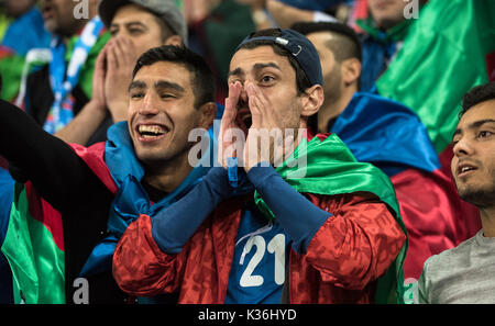 Oslo, Norvège. 06Th Sep 2017. Norvège, Oslo - 1 septembre 2017. Les fans de football d'Azerbaïdjan sont soutenir leur équipe au cours de la qualification de la Coupe du Monde entre la Norvège et l'Azerbaïdjan à l'Ullevaal Stadion d'Oslo. Gonzales : Crédit Photo/Alamy Live News Banque D'Images