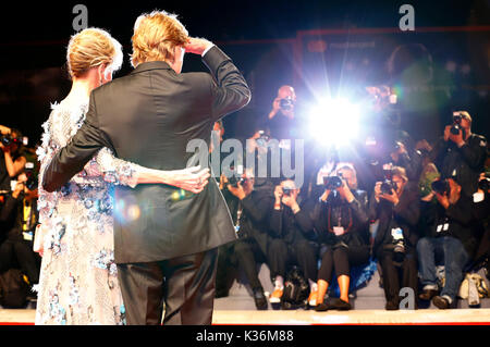 Robert Redford et jane fonda participant à la 'nos âmes dans la nuit' première mondiale au 74e festival international du film de Venise au Palazzo del cinema sur septembre 01, 2017 à Venise, Italie Banque D'Images