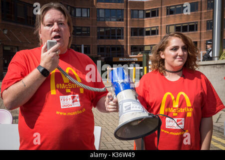 Londres, Royaume-Uni. 2 Septembre, 2017. 'McStrike protestent par McDonald's restauration rapide McDonald's les travailleurs hors de l'AC, East Finchley au Nord de Londres. Crédit : Guy Josse/Alamy Live News Banque D'Images