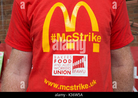 Londres, Royaume-Uni. 2 Septembre, 2017. 'McStrike protestent par McDonald's restauration rapide McDonald's les travailleurs hors de l'AC, East Finchley au Nord de Londres. Crédit : Guy Josse/Alamy Live News Banque D'Images