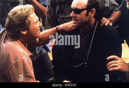 K-PAX JEFF BRIDGES ET KEVIN SPACEY A UNIVERSAL PHOTO Date : 2001 Banque D'Images