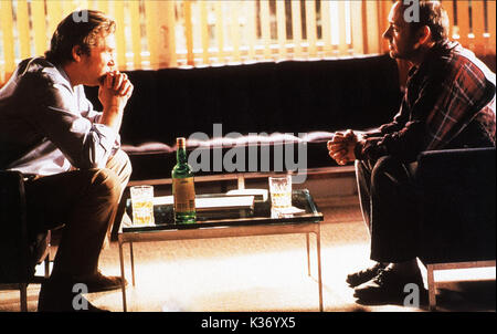 K-PAX JEFF BRIDGES ET KEVIN SPACEY A UNIVERSAL PHOTO Date : 2001 Banque D'Images