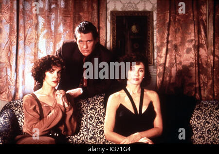 L'AMOUR À GRAND ELIZABETH PERKINS, Tom Berenger, ANNE ARCHER Date : 1990 Banque D'Images