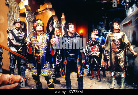 MYSTERY MEN (US 1999) WILLIAM H MACY ('l'Shoveller'), Hank Azaria ('Le Rajah bleu'), KEL MITCHELL ('le garçon Invisible'), BEN STILLER ('Mr furieux'), Janeane Garofalo ('le quilleur'), Wes Studi ('Le Sphinx'), Paul RUBENS ('la rate') Date : 1999 Banque D'Images