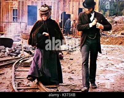 MCCABE ET MME MILLER JULIE CHRISTIE, Warren Beatty Date : 1971 Banque D'Images