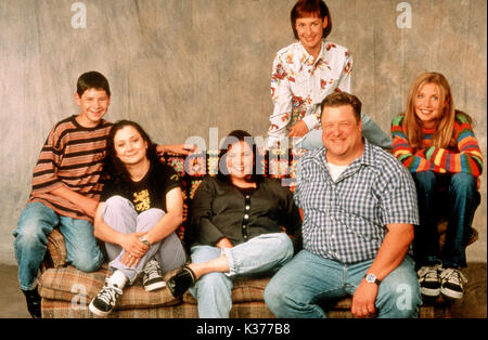 ROSEANNE MICHAEL FISHMAN, SARA GILBERT, Roseanne Barr, LAURIE METCALFE, JOHN GOODMAN, Sarah Chalke Banque D'Images