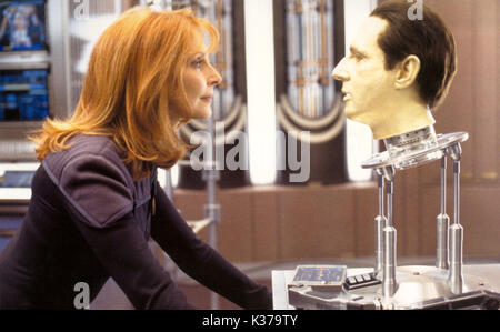 STAR TREK : NEMESIS PARAMOUNT PICTURES GATES McFADDEN, Brent Spiner Date : 2002 Banque D'Images