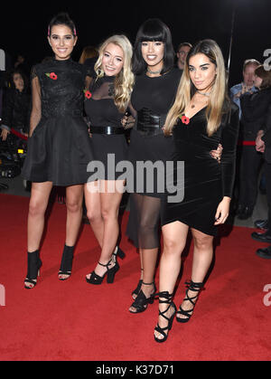 La photo doit être crédité ©Presse Alpha 079965 31/10/2016 Caroline Alvarez Lauren Rammell Yasmin Broom et Sophia Saffarian Quatre Diamants de la fierté de la Grande-Bretagne Awards 2016 au Grosvenor House Hotel London Banque D'Images