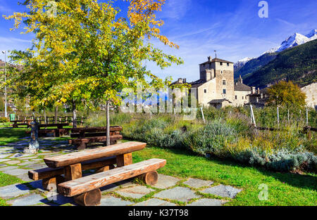 Sarriod de la tour impressionnant château médiéval,valle d'aoste,italie. Banque D'Images