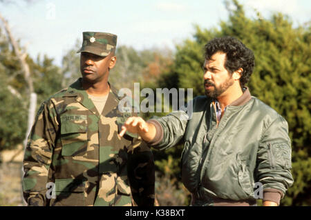 COURAGE UNDER FIRE FOX 2000 PICTURES Denzel Washington, EDWARD ZWICK, directeur Date : 1996 Banque D'Images