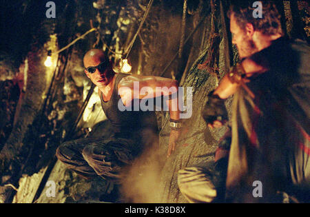 Les chroniques de Riddick VIN DIESEL Date : 2004 Banque D'Images