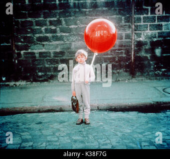 LE BALLON ROUGE LE BALLON ROUGE aka PASCAL LAMORISSE Date : 1956 Banque D'Images