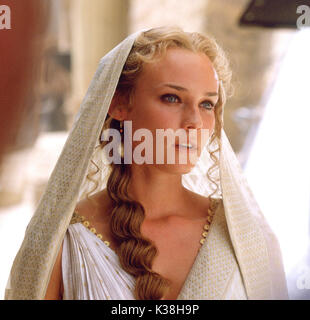 DIANE KRUGER dans le rôle de Helen dans Warner Bros. Troy, action et aventure épique, mettant en vedette Brad Pitt, Eric Bana et Orlando Bloom. LES PHOTOGRAPHIES DOIVENT ÊTRE UTILISÉES UNIQUEMENT À DES FINS PUBLICITAIRES, PROMOTIONNELLES, PUBLICITAIRES OU CRITIQUES DE CE FILM SPÉCIFIQUE ET RESTER LA PROPRIÉTÉ DU STUDIO. NON DESTINÉ À LA VENTE OU À LA REDISTRIBUTION. TROY [US 2004] DIANE KRUGER DIANE KRUGER dans le rôle de 'Helenn' dans Warner Bros. Troy, action et aventure épique, mettant en vedette Brad Pitt, Eric Bana et Orlando Bloom. PHOTOGRAPHIES À UTILISER UNIQUEMENT À DES FINS DE PUBLICITÉ, DE PROMOTION, DE PUBLICITÉ OU D'EXAMEN DE CETTE MOTION SPÉCIFIQUE Banque D'Images