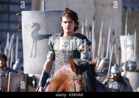 ORLANDO BLOOM joue le rôle de « Paris » dans Warner Bros. Troy, action et aventure épique, mettant également en vedette Brad Pitt et Eric Bana. LES PHOTOGRAPHIES DOIVENT ÊTRE UTILISÉES UNIQUEMENT À DES FINS PUBLICITAIRES, PROMOTIONNELLES, PUBLICITAIRES OU CRITIQUES DE CE FILM SPÉCIFIQUE ET RESTER LA PROPRIÉTÉ DU STUDIO. NON DESTINÉ À LA VENTE OU À LA REDISTRIBUTION. TROY [US 2004] ORLANDO BLOOM ORLANDO BLOOM joue le rôle de 'Paris' dans Warner Bros. Troy, action et aventure épique, mettant également en vedette Brad Pitt et Eric Bana. PHOTOGRAPHIES À UTILISER UNIQUEMENT POUR LA PUBLICITÉ, LA PROMOTION, LA PUBLICITÉ OU LES CRITIQUES DE CE FILM SPÉCIFIQUE Banque D'Images