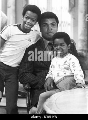 DIFF'RENT STROKES [Série TV US 1978-1986] TODD BRIDGES, Muhammad Ali, GARY COLEMAN Banque D'Images