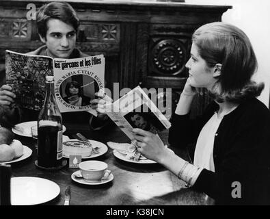 MASCULIN-FEMININ JEAN-PIERRE LEAUD, CATHERINE-ISABELLE DUPORT Banque D'Images