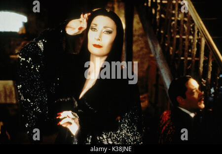 Les VALEURS DE LA FAMILLE ADDAMS ANGELICA HOUSTON comme Morticia Addams Date : 1993 Banque D'Images