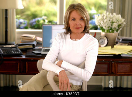 SOMETHING'S GOTTA GIVE [2003] Diane Keaton Date : 2003 Banque D'Images