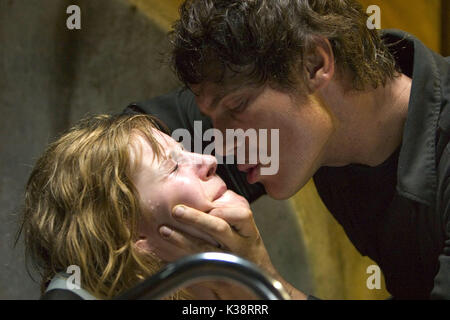 HOUSE OF WAX Elisha Cuthbert, BRIAN VAN HOLT Date : 2005 Banque D'Images