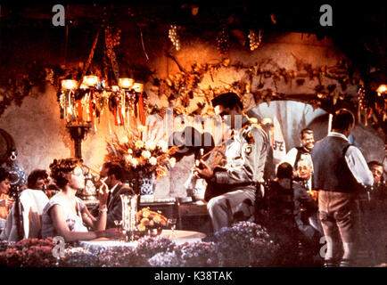 G.I. BLUES JULIET PROWSE, ELVIS PRESLEY Date : 1960 Banque D'Images