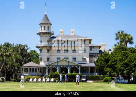 Georgia,Jekyll Island,Barrier Island,Jekyll Island Club Resort,quartier historique,hôtels d'hôtel hôtels d'hébergement inn motels motels,clubhouse,tourelle,1888,pelouse croq Banque D'Images