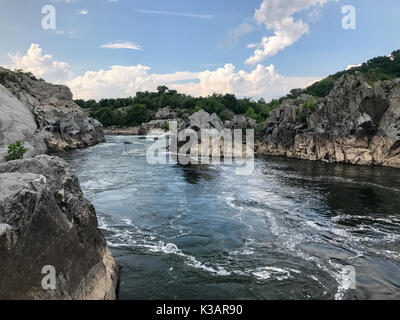 Great Falls Park en Virginie, États-Unis. Il est le long des berges de la rivière Potomac, dans le nord du comté de Fairfax. Banque D'Images