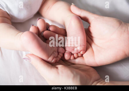 Little baby feet Banque D'Images