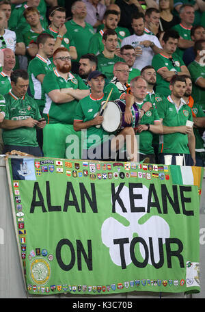 République d'Irlande fans dans les peuplements au cours de la qualification pour la Coupe du Monde FIFA 2018, GROUPE D match à la Boris Paichadze Stadium, Tbilissi. Banque D'Images