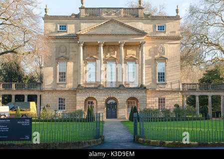 Baignoire Holburne Museum, l'avant de la baignoire, Holburne Museum dans un grand bâtiment de style palladien géorgien qui abrite une importante galerie d'art, Royaume-Uni. Banque D'Images