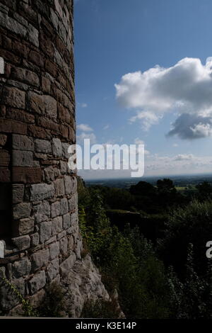 Château de Beeston, fort, fortification, médiéval, Crag des Rocheuses, Guerre civile, éducation, affleurement, Moyen âge, Parkland, Histoire, Cheshire, Angleterre. Banque D'Images