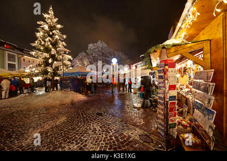Foire de Noël Garmisch-Partenkirchen par nuit, Banque D'Images
