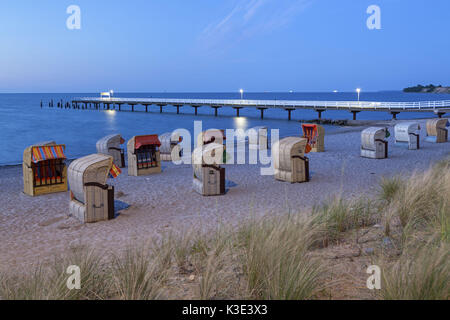 Pont de la mer Baltique dans le spa Niendorf, Timmendorfer plage, Schleswig - Holstein, Allemagne, Banque D'Images