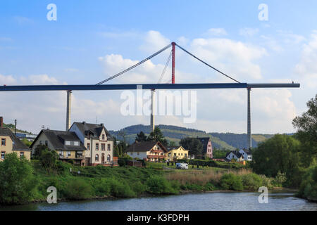 Hochmoselbruecke, Haute Moselle, pont en construction entre Uerzig et Zeltingen-Rachtig, Rhénanie-Palatinat, Allemagne Banque D'Images