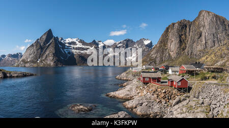 Un panorama de Hamnoy, Reine, dans les îles Lofoten. Banque D'Images