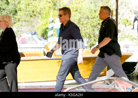 Matt Damon est vu quitter l'hôtel Excelsior après avoir donné des entrevues durant le 74e festival du film de Venise, 01 septembre 2017 à Venise, Italie Banque D'Images