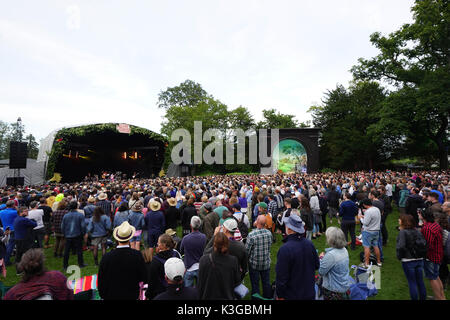 Dorset, UK. Sep, 2017 3e. Larmer Tree Gardens, dorset, UK. 3 septembre, 2017. Une vue sur le jardin à l'honneur à la fin de 2017 le festival de la route. photo date : Samedi, Septembre 2, 2017. crédit photo doit se lire : Roger garfield/Alamy live news crédit : Roger garfield/Alamy live news Banque D'Images