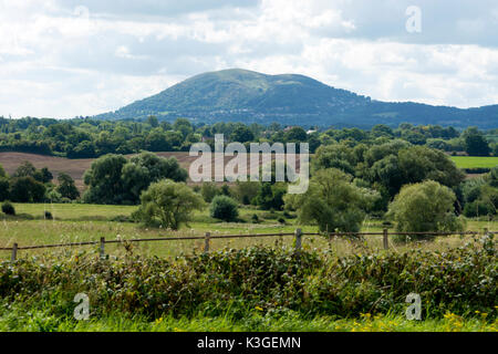 Vue vers les collines de Malvern de Broadwas, Worcestershire, Angleterre, RU Banque D'Images