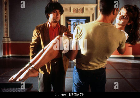 ATAME ! Aka ATTACHE MOI ! TIE ME DOWN ! Le réalisateur Pedro Almodovar, Antonio Banderas, Victoria Abril Date : 1990 Banque D'Images