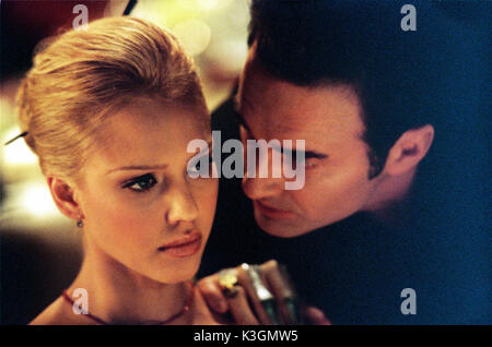 Les quatre fantastiques JULIAN MCMAHON que M. Victor Von Doom, JESSICA ALBA aussi La Femme Invisible Date : 2005 Banque D'Images
