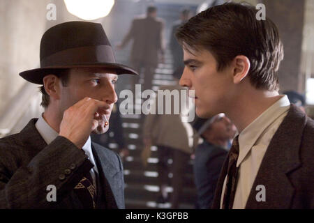 Le DAHLIA NOIR Aaron Eckhart, JOSH HARTNETT Dahlia Noir 62 Scène Lee Bucky et Crédit photo : Rolf Konow Date : 2006 Banque D'Images