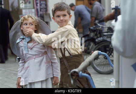 Cinq enfants ET IL POPPY ROGERS OU JESSICA CLARIDGE, Freddie Highmore Date : 2004 Banque D'Images