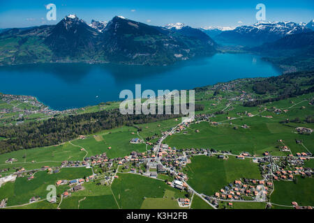 À Thoune, Spiez Spiez, Faulensee, photo aérienne, baignoire bay, Alpes suisses, l'Oberland Bernois, Suisse Banque D'Images